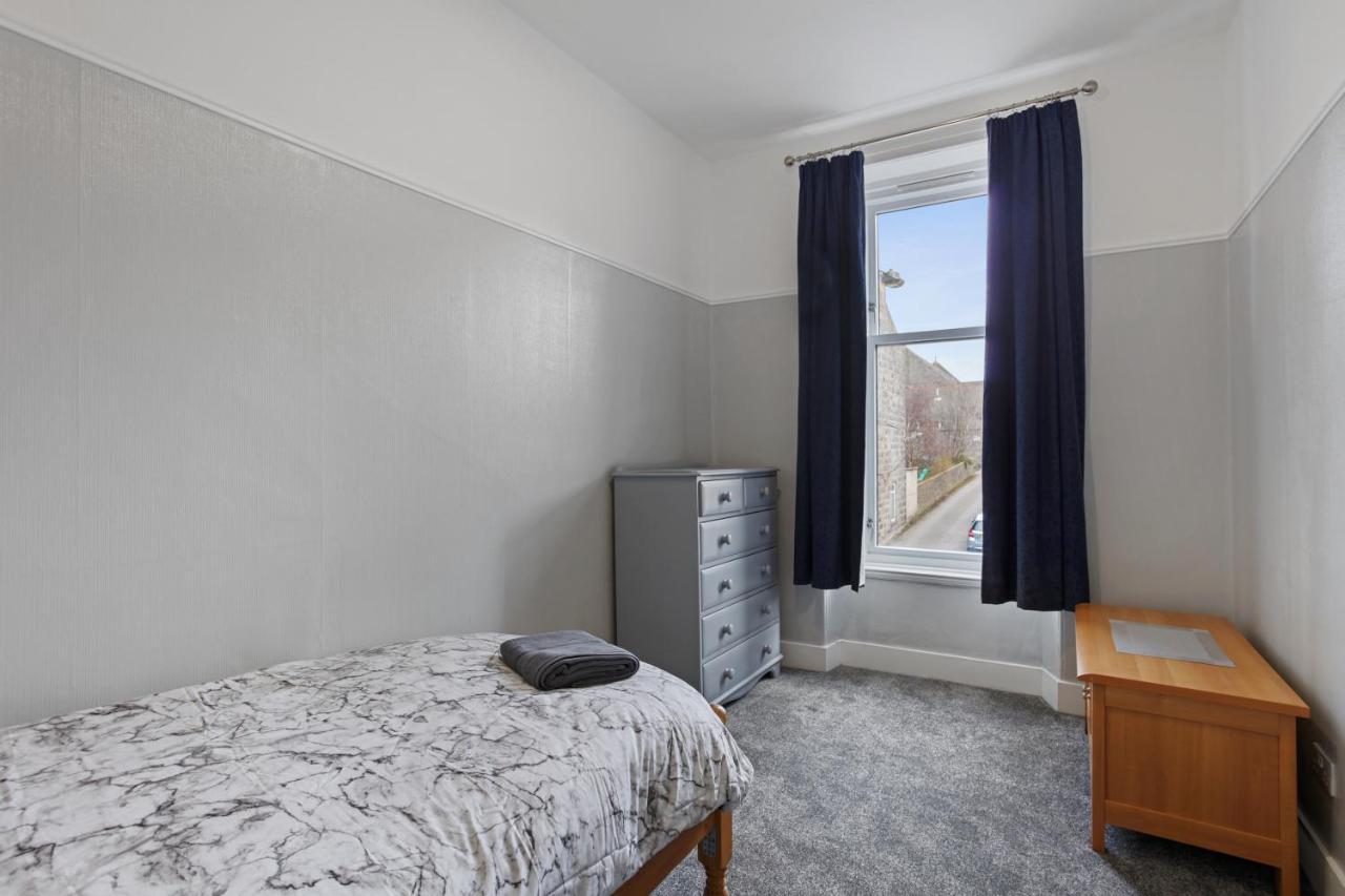 Lovely 3 Bedroom Apartment In Aberdeen Centre Exterior foto